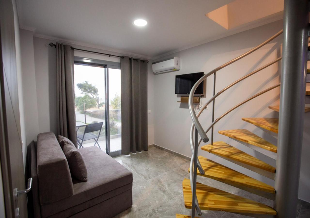 Artemida Suites Hanioti Exterior photo