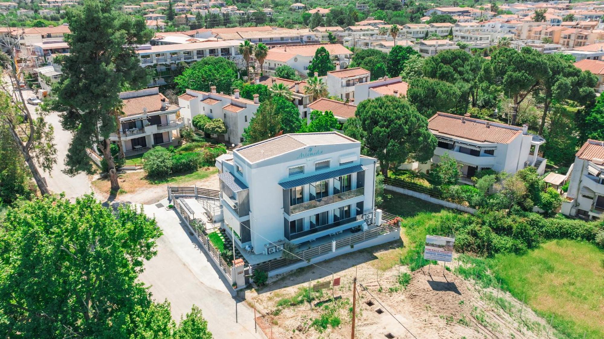 Artemida Suites Hanioti Exterior photo