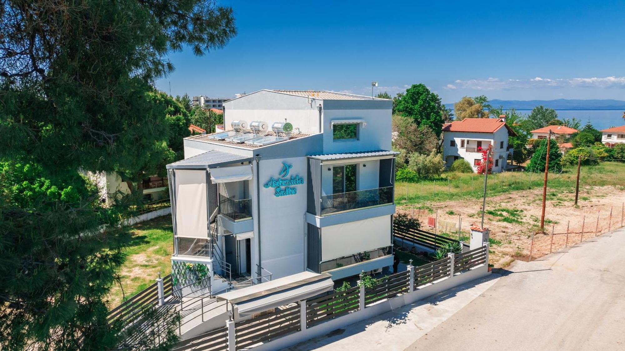 Artemida Suites Hanioti Exterior photo
