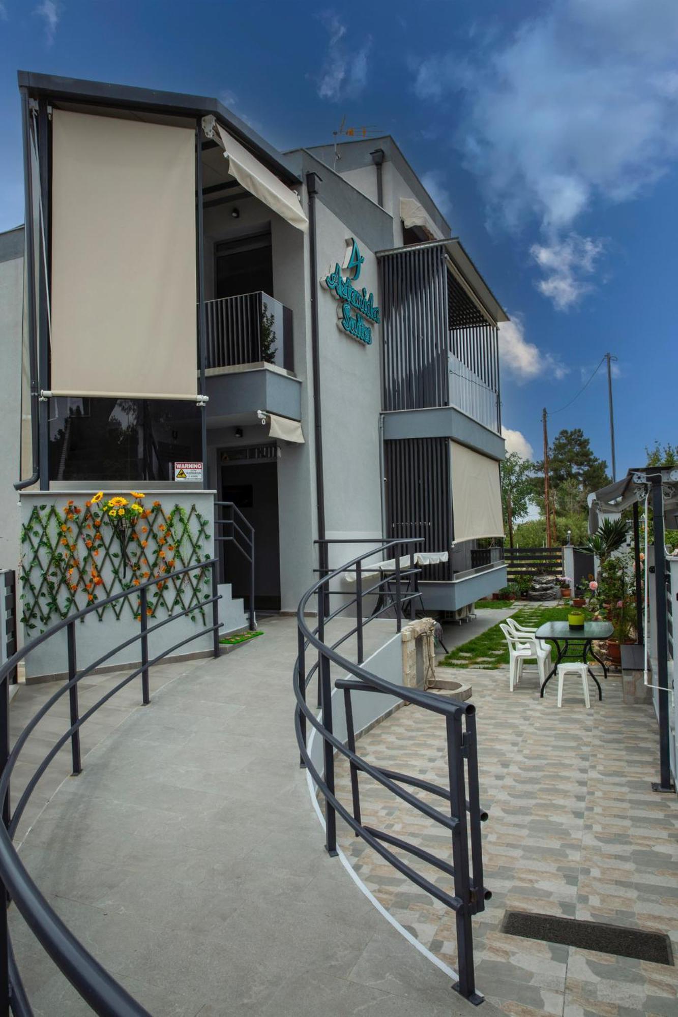 Artemida Suites Hanioti Exterior photo