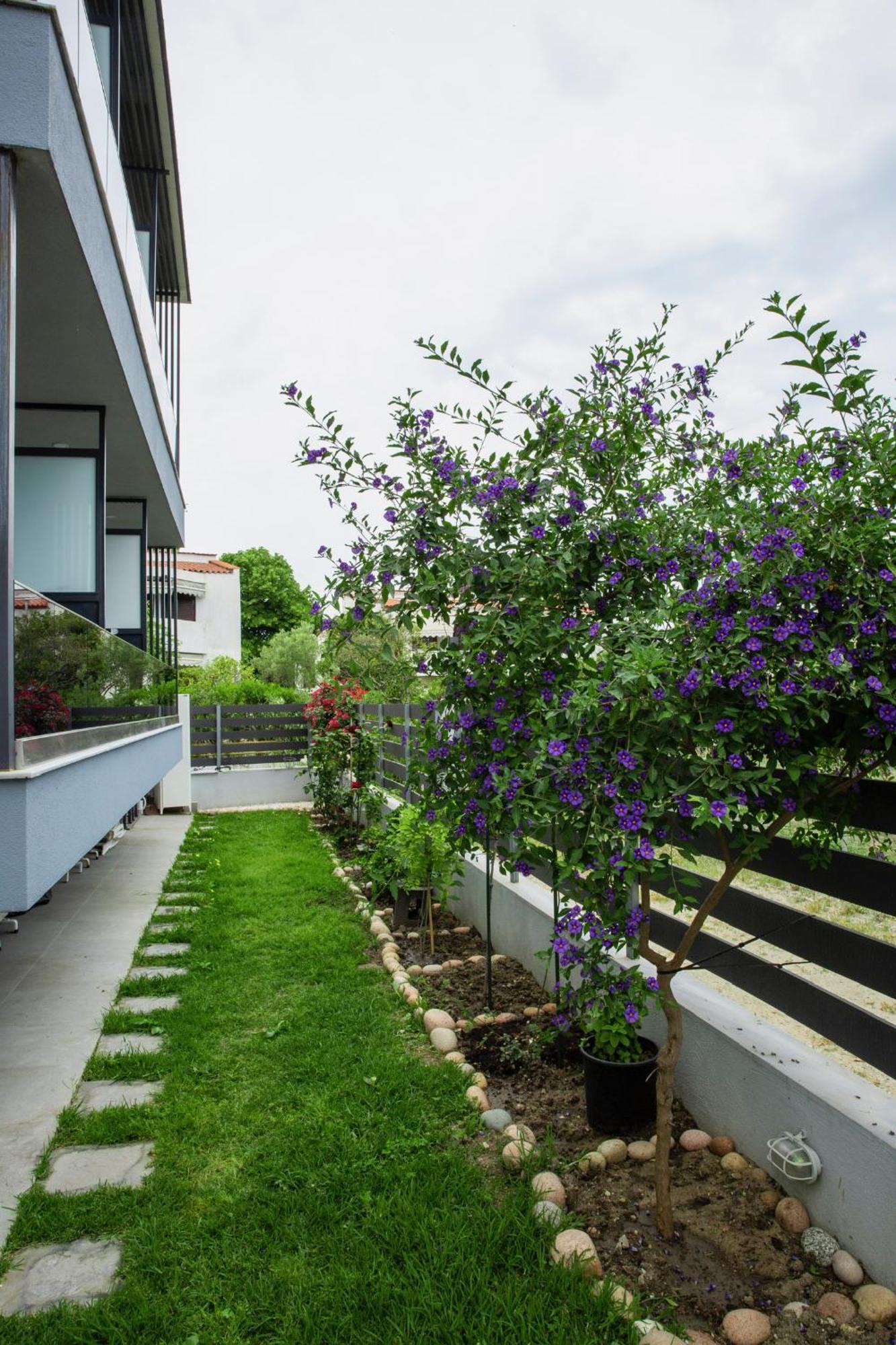 Artemida Suites Hanioti Exterior photo